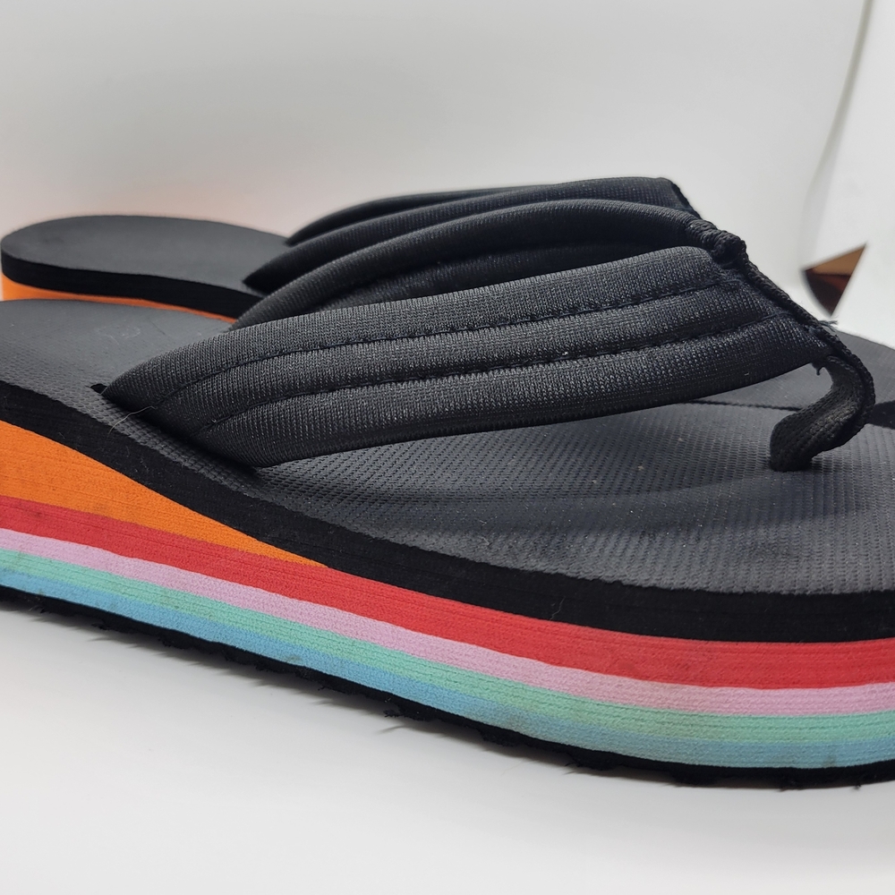 Colorful Women's Platform Flip Flops size 8.5